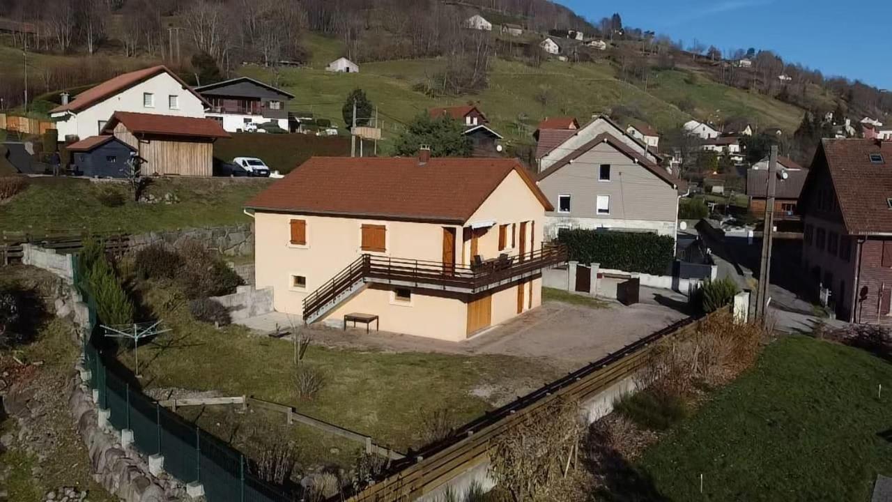 Villa Les Randogodilleurs Avec Jacuzzi A 2Kms Des Pistes Et 350M Du Theatre Du Peuple ! à Bussang Extérieur photo